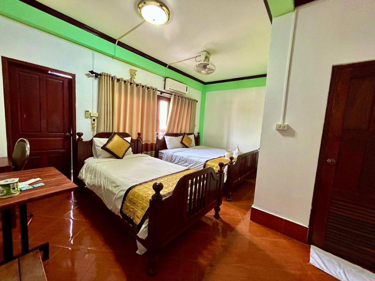 Bountang Mountain View Riverside Hotel Vang Vieng Exterior foto